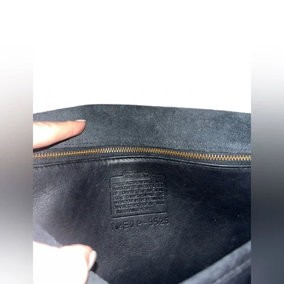 Vintage NYC Coach Stewardess Bag - Picture 7 of 11